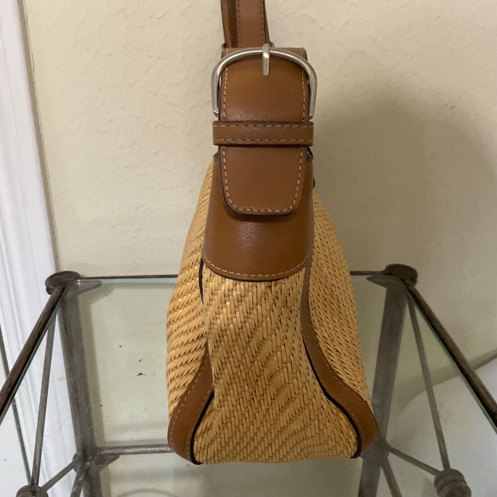 Fossil Woven Straw Baguette Handbag in Cream/Tan One Size striped liner - Picture 8 of 16